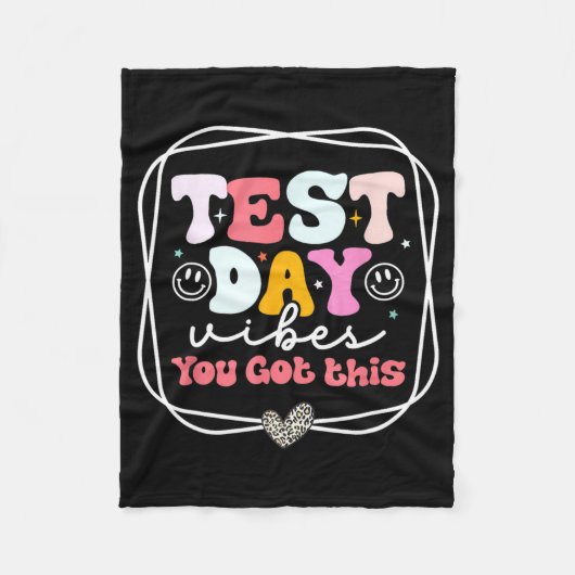 Day Vibes you Got this Teacher Retro Groovy Testin Fleecedecke (Vorderseite)