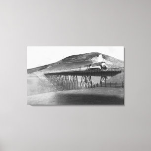 Daylight Limited Bahn über Tressel Leinwanddruck