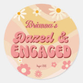 Dazed and verlobt groovy Retro daisy bachelorette Runder Aufkleber (Vorderseite)