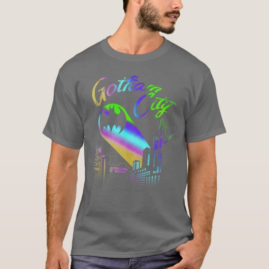DC Comics Pride Batman Gotham City Rainbow funny T-Shirt (Vorderseite)