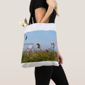 De speelse Fubby's die voetbal spelen. Tote-Bag Tasche (Von Nahem)