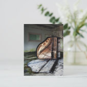 Dead Piano Postkarte (Stehend Vorderseite)