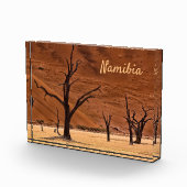 Dead Vlei Namibia Landschaft Foto mit Text (Rechts)