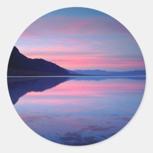 Death Valley National Park. Badwater bei Tagesanbr Runder Aufkleber
