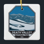 Death Valley National Park Night Sky Vintag  Keramikornament<br><div class="desc">Death Valley Vektorgrafik Design. Der Park ist bekannt für den Titus Canyon,  mit einer Geisterstadt und farbenfrohen Felsen,  und die Salinen des Badwater Becken,  Nordamerikas tiefsten Punkt.</div>