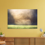 Debris fliegt direkt nach diesem gewalttätigen Tor Leinwanddruck (Insitu (Wohnzimmer))