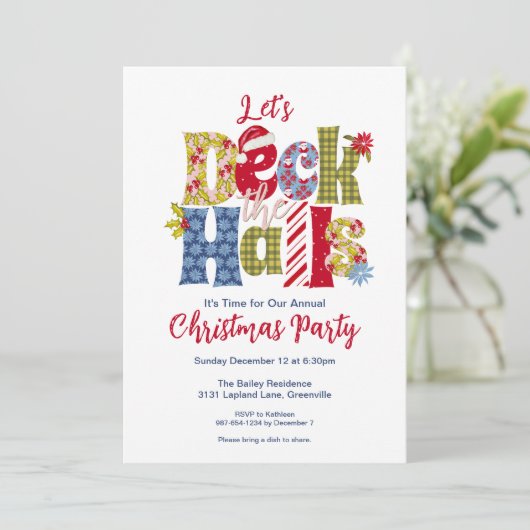 Deck Halls Holiday Patchwork Weihnachts-Party Einladung (Stehend Vorderseite)