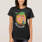 Deck the Palms Flamingo Christmas T-Shirt (Vorderseite)