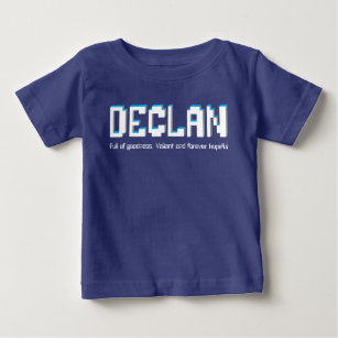 Declan-Jungennamensbedeutungs-Pixeltext Baby T-shirt