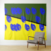 DECOR_Room NIEDLICH _YELLOW_BLUE_GREEN_RMDESIGNFLO Wandteppich (Beispiel (Horizontal))