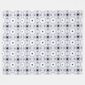 Decorative geometric patterned on white background fleecedecke (Vorderseite (Horizontal))