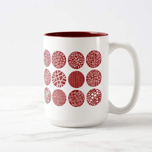 Decorative Kreise - Ruby Red and White Zweifarbige Tasse (Rechts)
