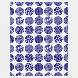 Decorative Kreise - Tiefe Marine und Weiß Fleecedecke