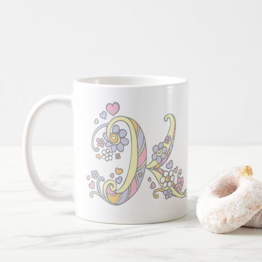 Decorative Monogram K Herz und Blume Tasse (Mit Donut)