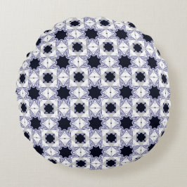 decorative pillow featuring a geometric pattern rundes kissen