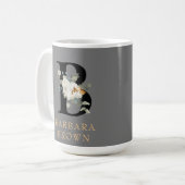 Decorative Weißblütengoldakzente Monogram B Kaffeetasse (Vorderseite Links)