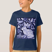 Dedham Blue Rabbit, Classic Blue & White Design T-Shirt (Vorderseite)