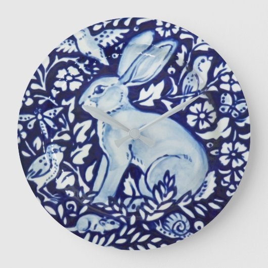 Dedham Cobalt Blue & White Rabbit Plakat Clock Bir Große Wanduhr (Vorderseite)