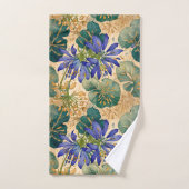Deep Blue Agapanthus on Tan Badhandtuch Set (Handtuch)