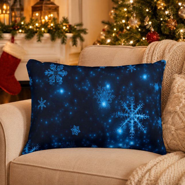 Deep Blue & Bright Snowflakes Polyester Pillow Dekokissen (Deep Blue & Bright Snowflakes Polyester Pillow)