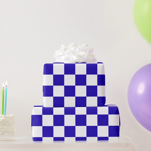 Deep blue checkered  geschenkpapier