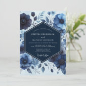 Deep Blue Floral Moody Wedding Einladung (Stehend Vorderseite)