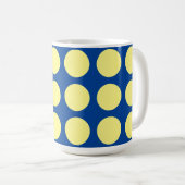 Deep Blue Light Yellow Polka Dots Trendy Kaffeetasse (VorderseiteRechts)