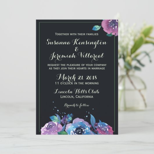 Deep Blue Lila Moody Floral Wedding Einladung (Stehend Vorderseite)