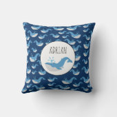 Deep Blue Ocean Whale Muster Individuelle Name Kissen (Rückseite)