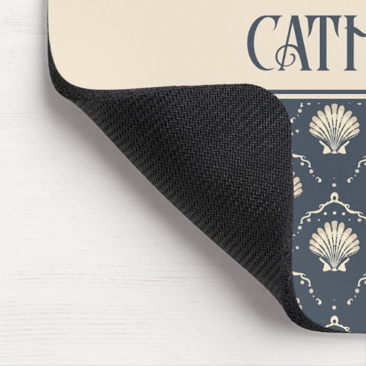Deep Blue und Cream Seashell Muster Personalisiert Mousepad (Ecke)