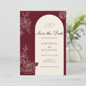 Deep Burgundy Floral Arch Wedding Save the Date Einladung (Stehend Vorderseite)