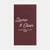 Deep Burgundy Script Minimalist Wedding Serviette (Vorderseite)