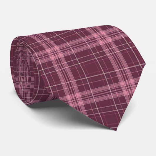 Deep Cranberry Red Tartan Plaid Krawatte (Gerollt)