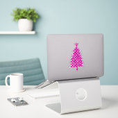 Deep Fuchsia Pink Weihnachtsbaum mit Sternen Aufkleber (Laptop auf Schreibtisch)