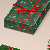 Deep Green und Red Scallop Tile Weihnachtsliebevol Geschenkpapier