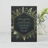 Deep Green Woodland Bloom Wedding Einladung (Stehend Vorderseite)