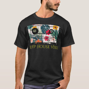 Deep House Vibes House DJ Retro Cassette Tape T-Shirt