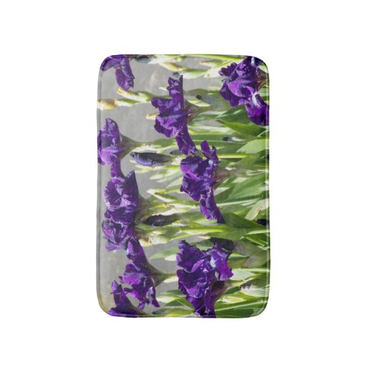 Deep Lila Irises Floral Badematte (Vorderseite Vertikal)
