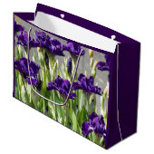 Deep Lila Irises Floral Große Geschenktüte (Vorderseite Schrägansicht)