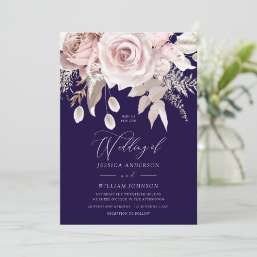 Deep Navy & Blush Designer Dusty Rose Wedding Einladung (Stehend Vorderseite)