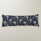 Deep Navy Fungi Seamless Moody Dark Academia Seitenschläferkissen (Rückseite)
