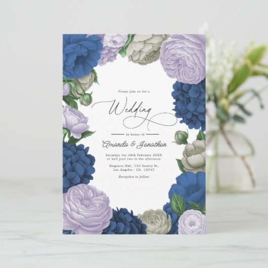 Deep Navy, Soft Lilac & Cloud Gray Floral Wedding Einladung (Stehend Vorderseite)