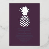 Deep Plum & Silver Tropical Pineapple Wedding Folieneinladung (Vorderseite)