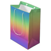 Deep Rainbow Gradient Gift Bag Mittlere Geschenktüte (Vorderseite Schrägansicht)