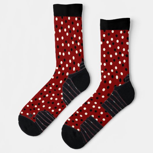 Deep Red Burgundy Black & White Poke A Dots Design Socken (Links)