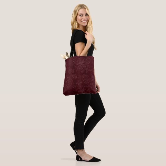 Deep Red Burgundy Floral Christmas Tasche (Am Model)