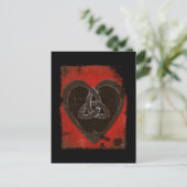 Deep Red Celtic Heart Postkarte (Stehend Vorderseite)