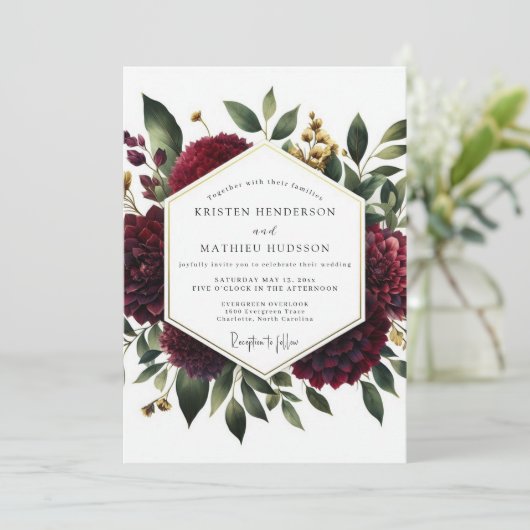 Deep Red Floral Whimsy Wedding Einladung (Stehend Vorderseite)