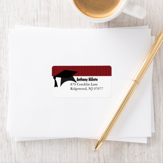 Deep Red Graduation Cap Label Adressaufkleber (Insitu)