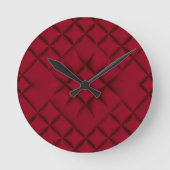 Deep Red Quilted Leather Pattern Runde Wanduhr (Vorderseite)